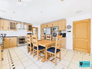 Kitchen/Diner- click for photo gallery